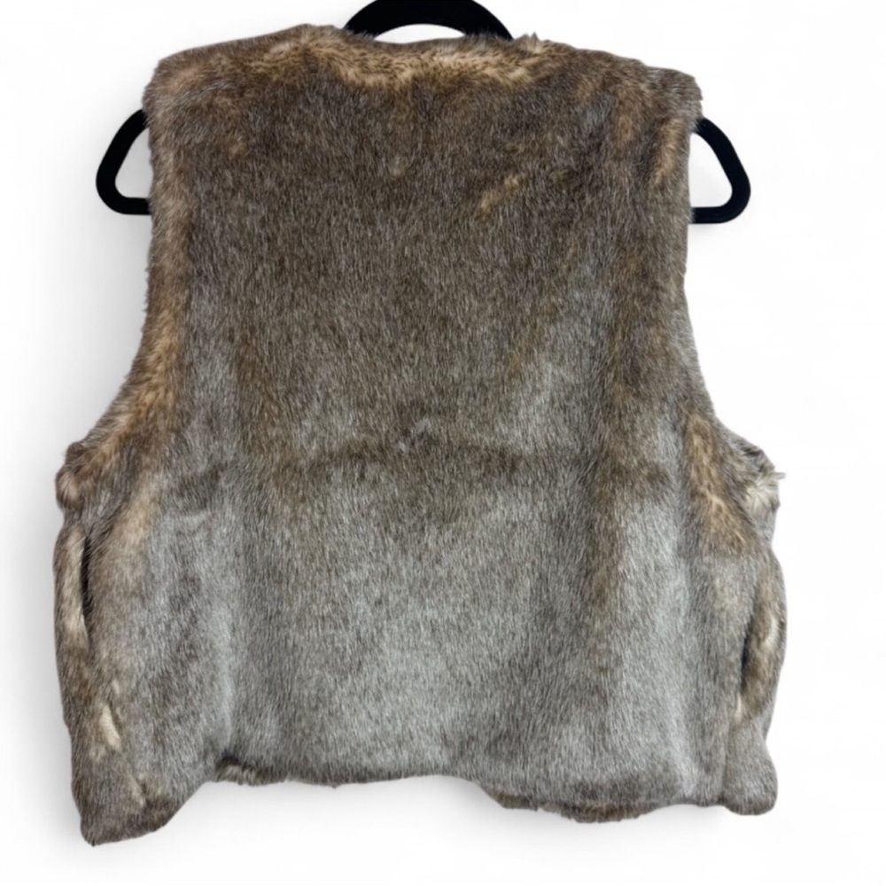 Aerie Faux Fur Vest in Chocolate Brown - Picture 6 of 6